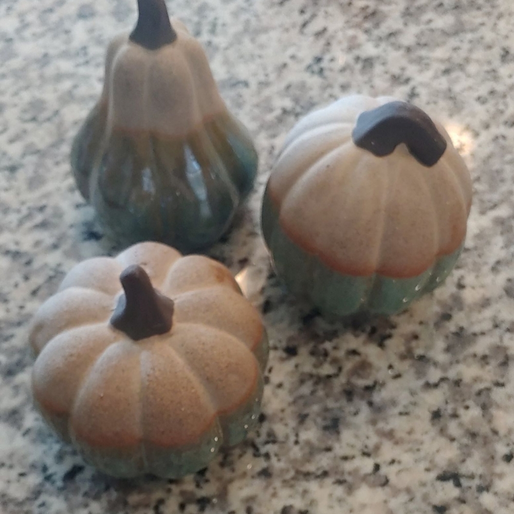 Ceramic pumpkins